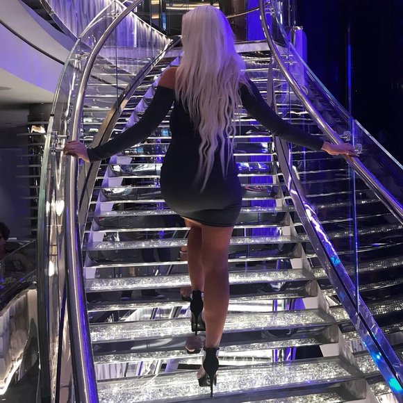 SEXY PRETTLY LITTLE THING CHARCOAL GREY RIBBED RUCHED BODYCON DRESS SIZE 4 - Picture 2 of 5